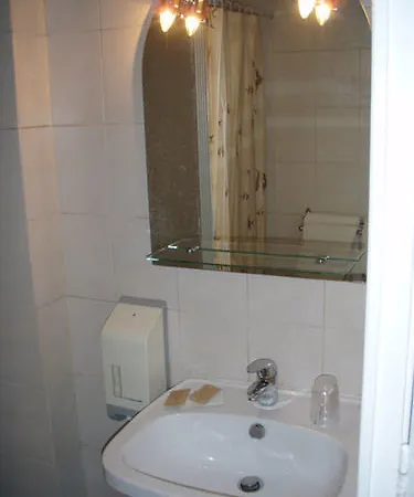 Paris-nice Hotel